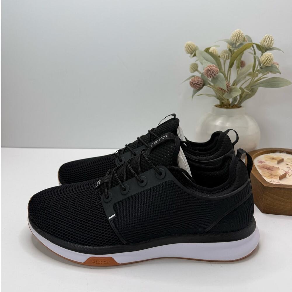 Kuru Atom Walking Comfort Sneaker Jet Black/White/Gum Women 12M NWB